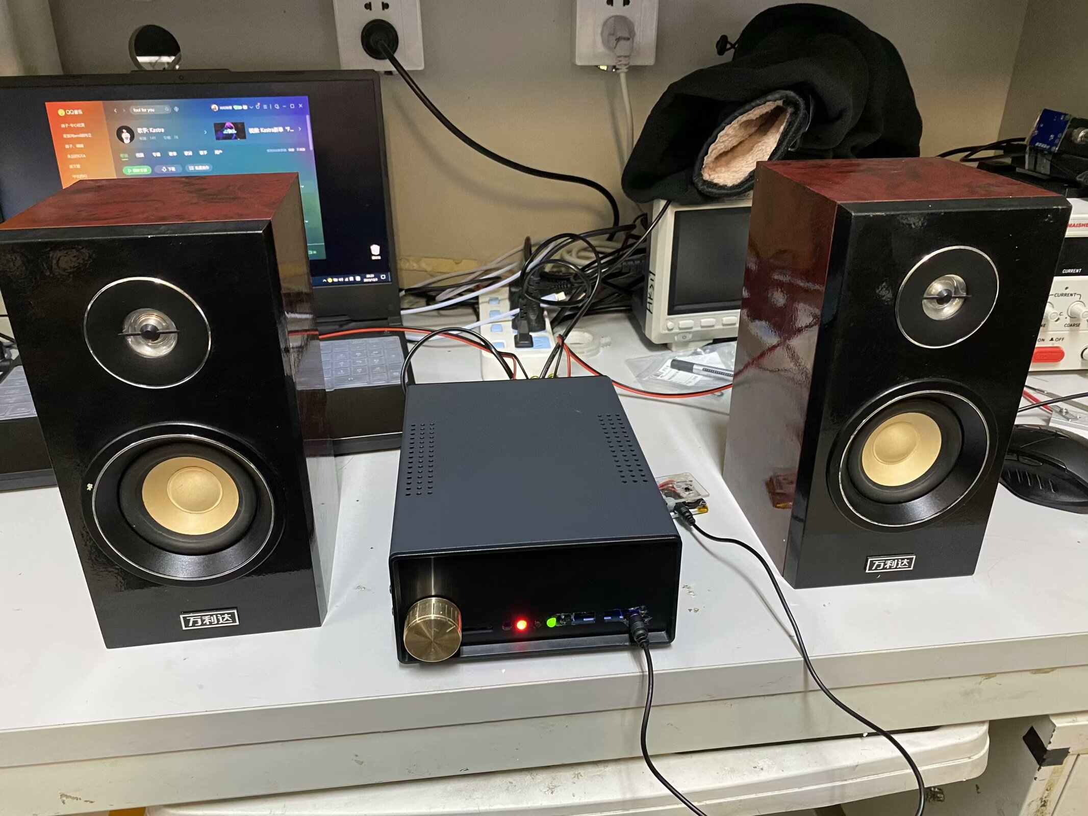 LM7812音响功放